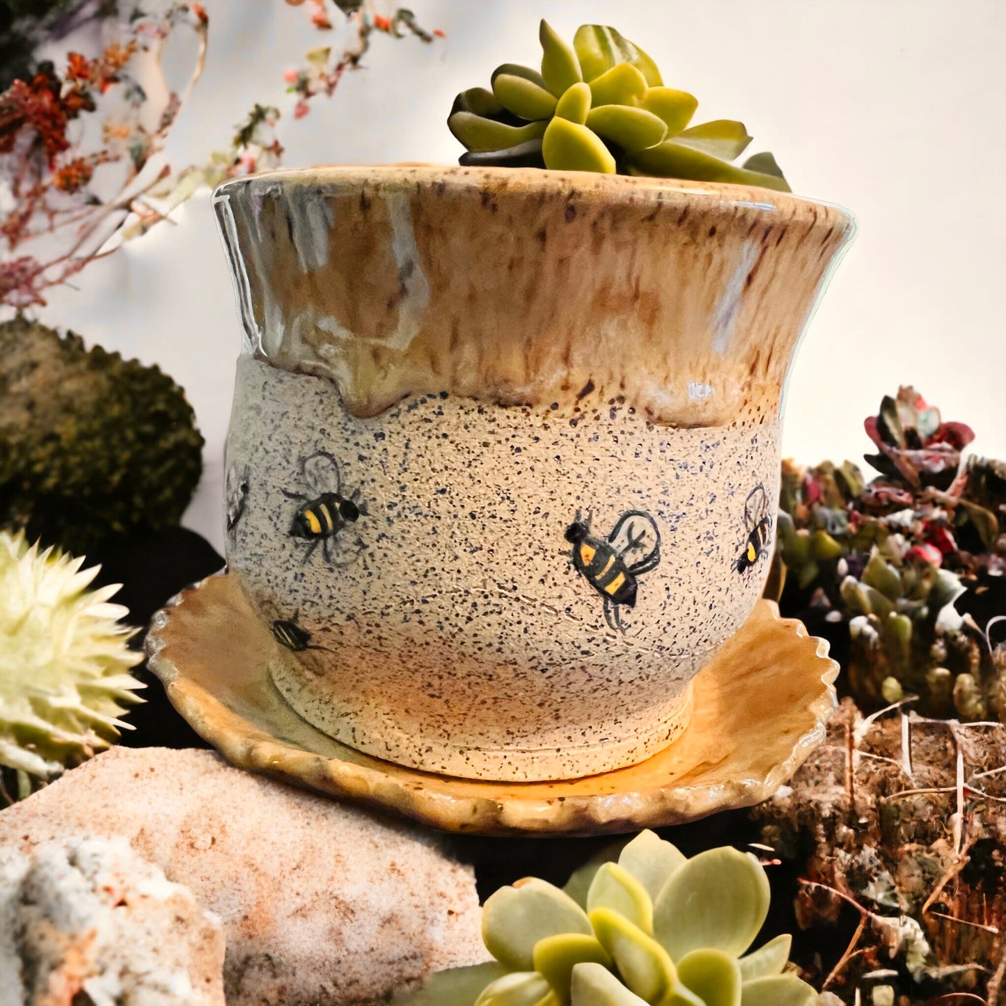 Honey Bee Plant Pot ~ 4”