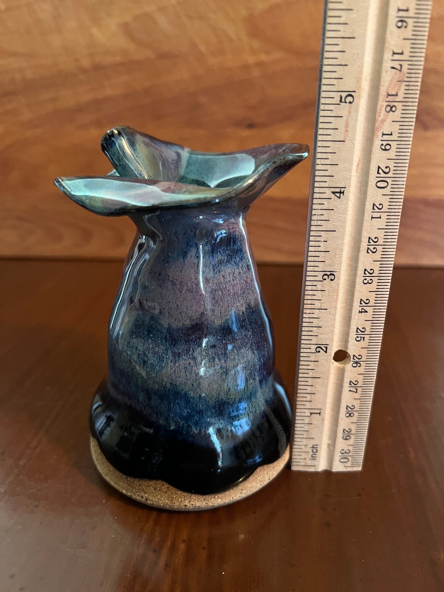 Vase / Oil Diffuser ~ “Twisted”