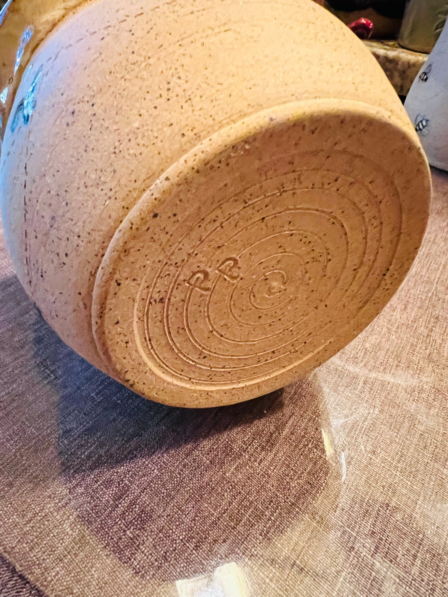 Vase ~ Honey Bee / Chunky